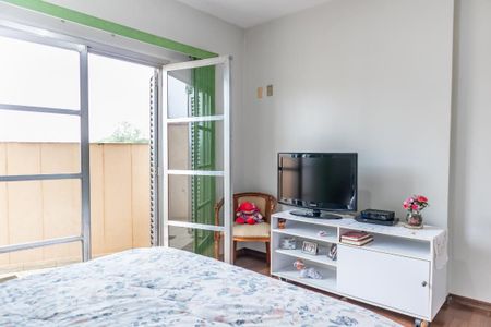 Casa à venda com 712m², 6 quartos e 4 vagas Casa à venda com 712m², 6 quartos e 4 vagasSuíte 1