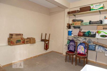 Casa à venda com 712m², 6 quartos e 4 vagas Casa à venda com 712m², 6 quartos e 4 vagasDepósito 3