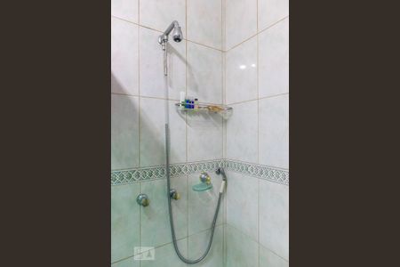 Casa à venda com 712m², 6 quartos e 4 vagas Casa à venda com 712m², 6 quartos e 4 vagasBanheiro da suíte 1