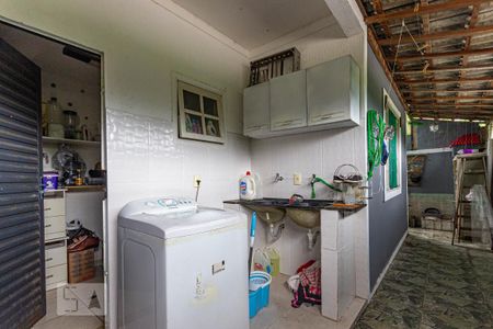 Casa de condomínio à venda com 355m², 4 quartos e 2 vagas Casa de condomínio à venda com 355m², 4 quartos e 2 vagasÁrea de Serviço