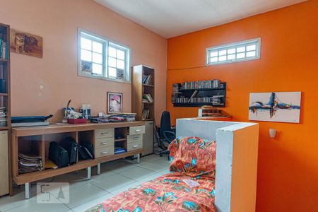 Casa de condomínio à venda com 355m², 4 quartos e 2 vagas Casa de condomínio à venda com 355m², 4 quartos e 2 vagasQuarto 2