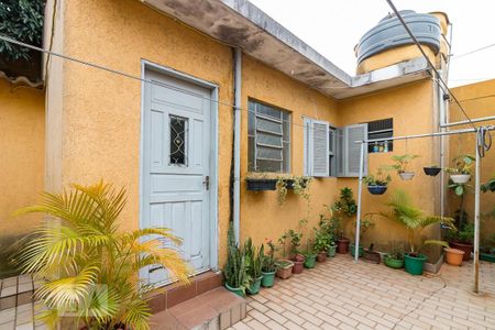 Casa à venda com 240m², 3 quartos e 2 vagasEdícula