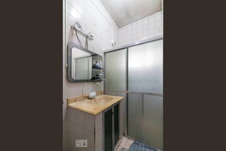 Casa à venda com 240m², 3 quartos e 2 vagasBanheiro