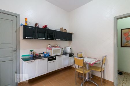 Casa à venda com 240m², 3 quartos e 2 vagasCozinha