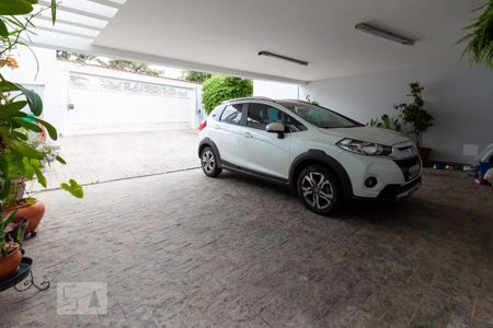 Casa de condomínio à venda com 500m², 4 quartos e 6 vagas Casa de condomínio à venda com 500m², 4 quartos e 6 vagasGaragem