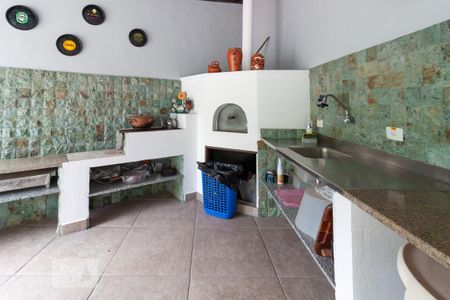 Casa de condomínio à venda com 500m², 4 quartos e 6 vagas Casa de condomínio à venda com 500m², 4 quartos e 6 vagasChurrasqueira