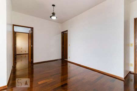 Sala de apartamento para alugar com 3 quartos, 99m² em Novo Taquaral, Campinas
