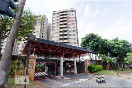 Apartamento para alugar com 99m², 3 quartos e 1 vagaFachada e portaria