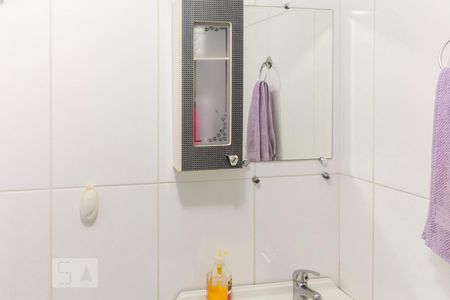 Banheiro social de apartamento para alugar com 3 quartos, 82m² em Santana, São Paulo