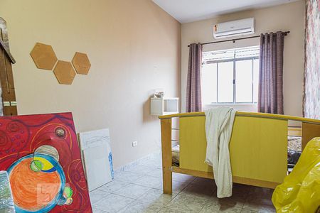 Casa à venda com 200m², 3 quartos e 2 vagas Casa à venda com 200m², 3 quartos e 2 vagasEdícula - Dormitório 2