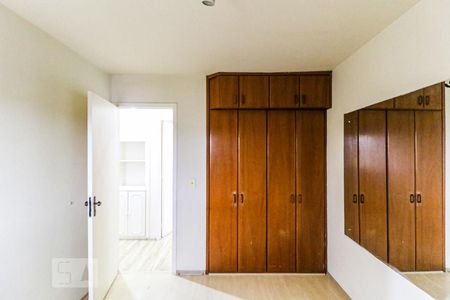 Apartamento para alugar com 67m², 3 quartos e 1 vagaQuarto 2