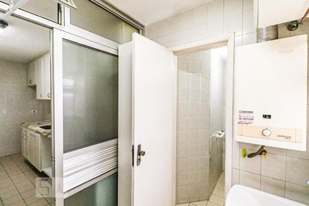 Apartamento para alugar com 67m², 3 quartos e 1 vagaÁrea de Serviço