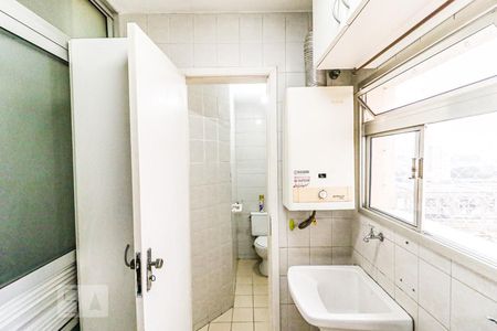 Apartamento para alugar com 67m², 3 quartos e 1 vagaÁrea de Serviço