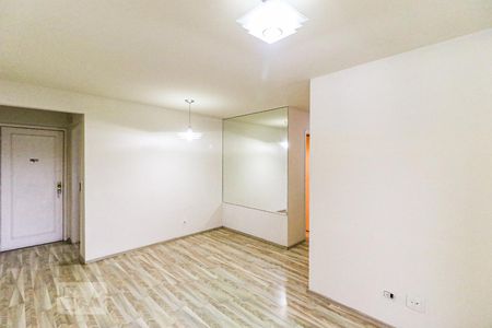 Sala de apartamento para alugar com 3 quartos, 67m² em Jardim Aeroporto, São Paulo