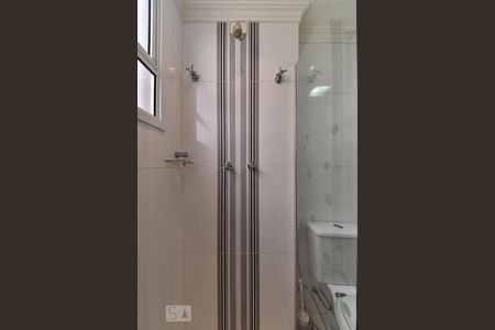 Apartamento à venda com 58m², 2 quartos e 1 vaga Apartamento à venda com 58m², 2 quartos e 1 vagaBanheiro Social