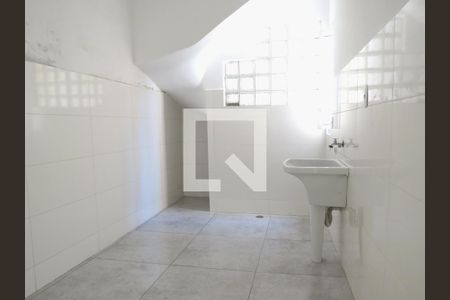Casa à venda com 170m², 3 quartos e 2 vagasLavanderia