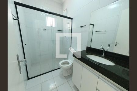 Casa à venda com 170m², 3 quartos e 2 vagasBanheiro Superior