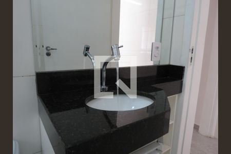 Casa à venda com 170m², 3 quartos e 2 vagasBanheiro Inferior (Pia)