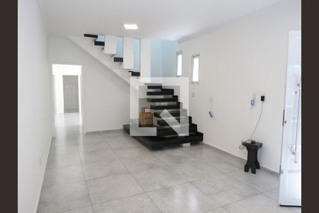 Sala de casa à venda com 3 quartos, 170m² em Vila Pereira Cerca, São Paulo