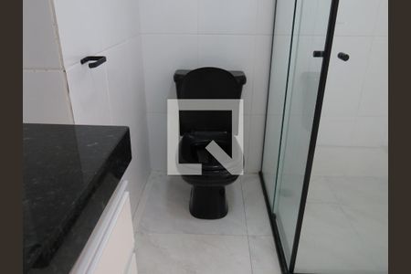 Casa à venda com 170m², 3 quartos e 2 vagasBanheiro Suíte Quarto 3 (Privada)