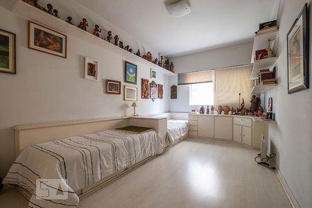 Apartamento para alugar com 260m², 4 quartos e 2 vagasQuarto 2