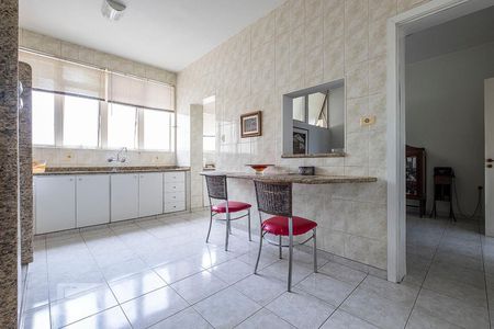 Apartamento para alugar com 260m², 4 quartos e 2 vagasCozinha