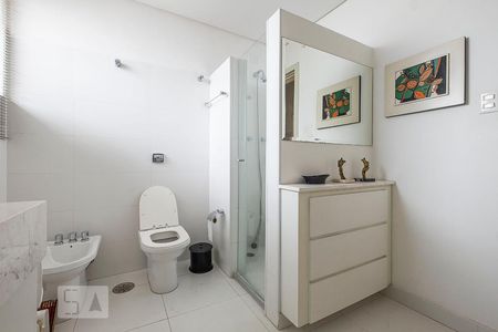 Apartamento para alugar com 260m², 4 quartos e 2 vagasBanheiro Social