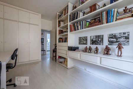 Apartamento para alugar com 260m², 4 quartos e 2 vagasQuarto 3