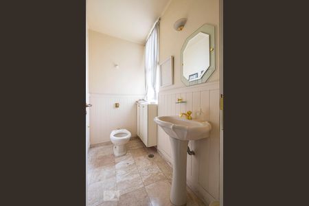 Apartamento para alugar com 260m², 4 quartos e 2 vagasLavabo