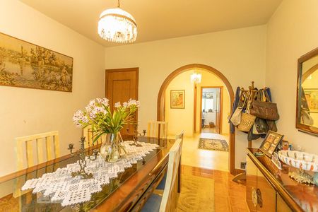 Casa à venda com 450m², 3 quartos e 6 vagasSala Jantar