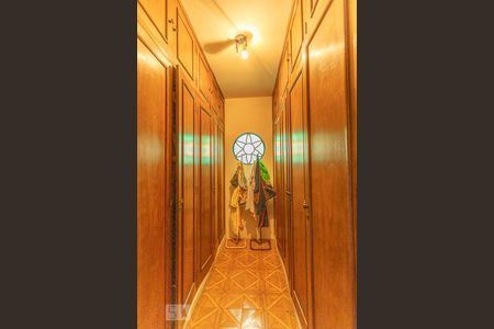 Casa à venda com 450m², 3 quartos e 6 vagasCloset Suíte 1