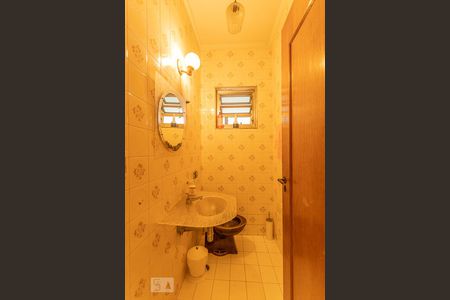 Casa à venda com 450m², 3 quartos e 6 vagasLavabo