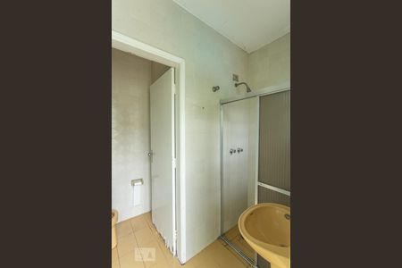 Casa à venda com 450m², 3 quartos e 6 vagasBanheiro Piscina