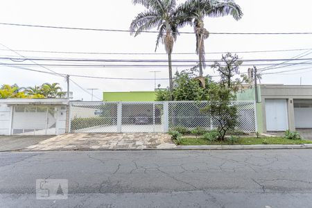 Casa à venda com 450m², 3 quartos e 6 vagasFachada