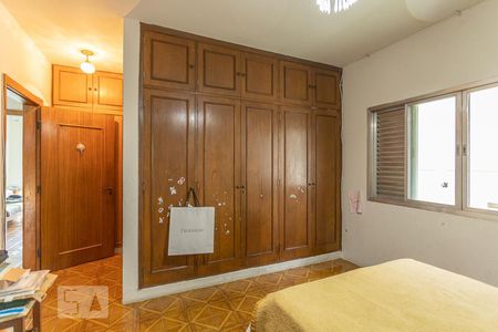 Casa à venda com 450m², 3 quartos e 6 vagasSuíte 2