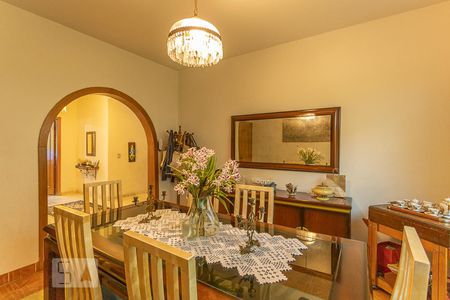 Casa à venda com 450m², 3 quartos e 6 vagasSala Jantar