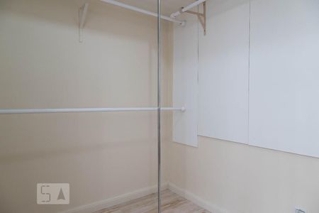 Apartamento para alugar com 80m², 2 quartos e 1 vaga Apartamento para alugar com 80m², 2 quartos e 1 vagaSuíte - closet