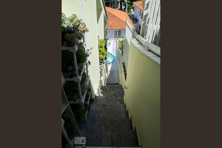 Casa à venda com 165m², 4 quartos e 2 vagasACESSO PISCINA