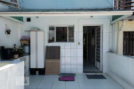 Casa à venda com 165m², 4 quartos e 2 vagasQUINTAL