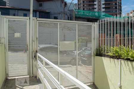 Casa à venda com 165m², 4 quartos e 2 vagasENTRADA