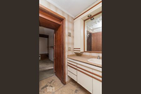 Apartamento à venda com 170m², 4 quartos e 3 vagasBanheiro suíte 2