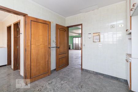 Apartamento à venda com 170m², 4 quartos e 3 vagasCozinha