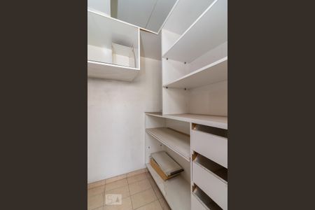 Apartamento à venda com 170m², 4 quartos e 3 vagasDepósito