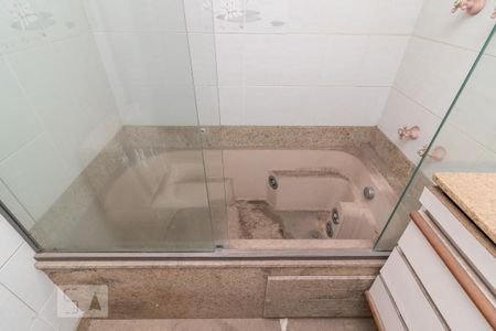 Apartamento à venda com 170m², 4 quartos e 3 vagasBanheiro suíte 1