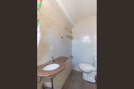 Apartamento para alugar com 252m², 3 quartos e 2 vagas Apartamento para alugar com 252m², 3 quartos e 2 vagasBanheiro de Serviço