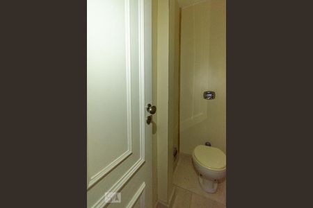 Apartamento para alugar com 252m², 3 quartos e 2 vagas Apartamento para alugar com 252m², 3 quartos e 2 vagasBanheiro da Suíte 3