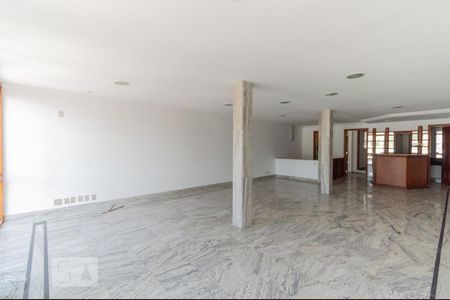 Apartamento para alugar com 252m², 3 quartos e 2 vagas Apartamento para alugar com 252m², 3 quartos e 2 vagasSala 2