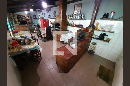 Casa à venda com 310m², 4 quartos e 2 vagas