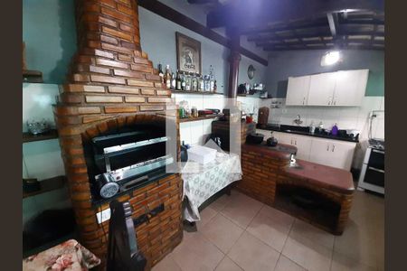 Casa à venda com 310m², 4 quartos e 2 vagas