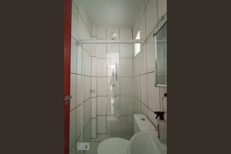 Banheiro social de apartamento para alugar com 1 quarto, 36m² em Jardim Graziela, Barueri